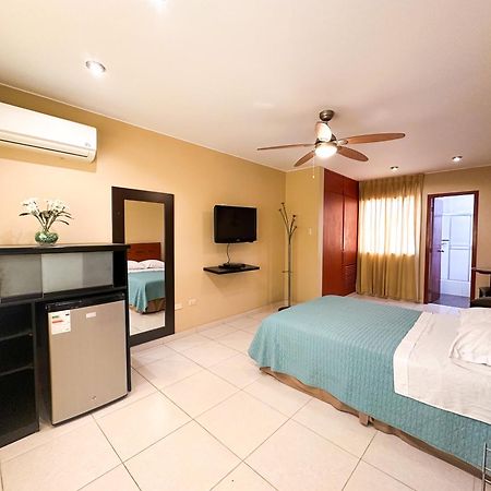 Apart Hotel El Canaveral 친차알타 외부 사진