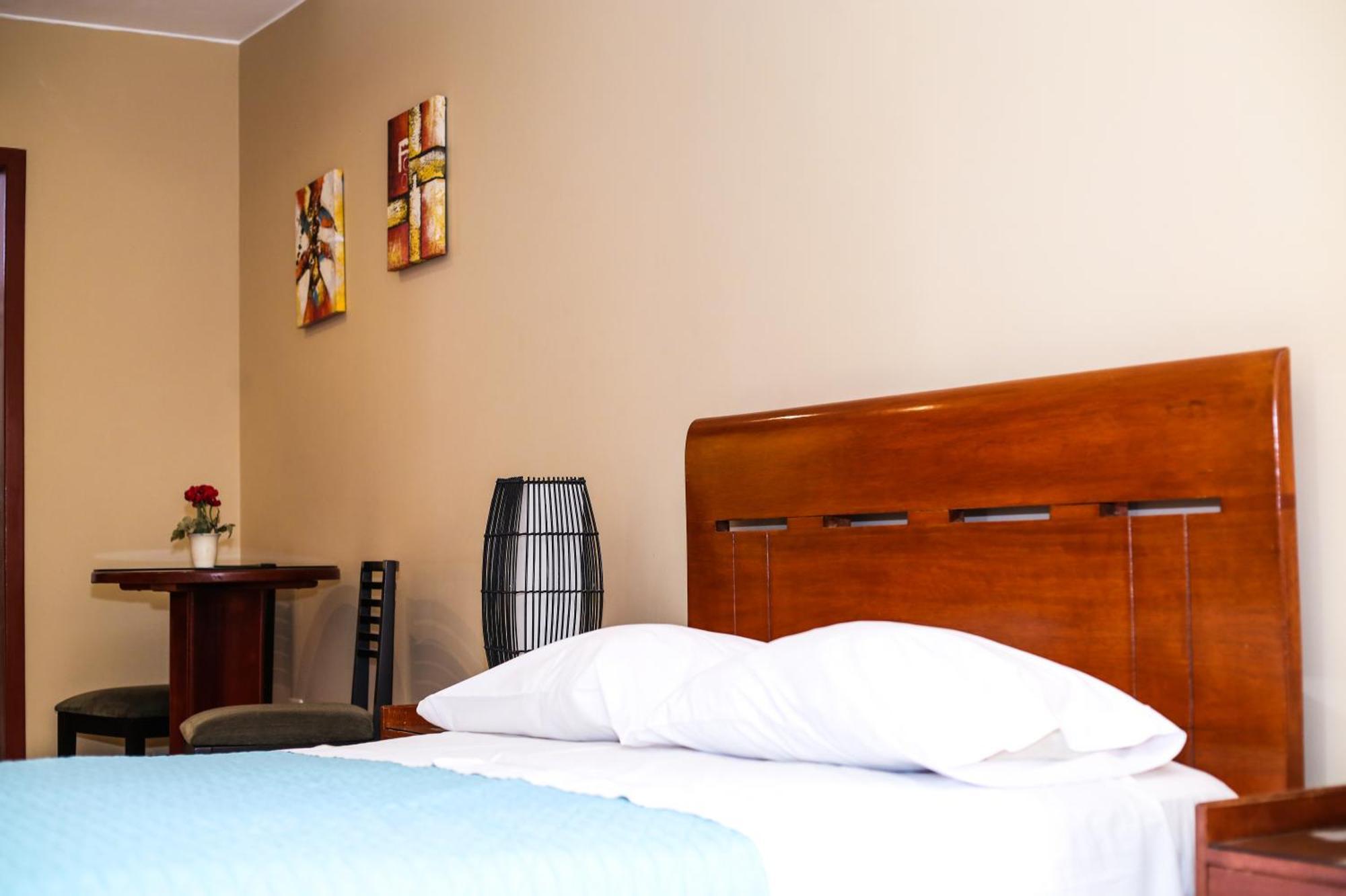 Apart Hotel El Canaveral 친차알타 외부 사진