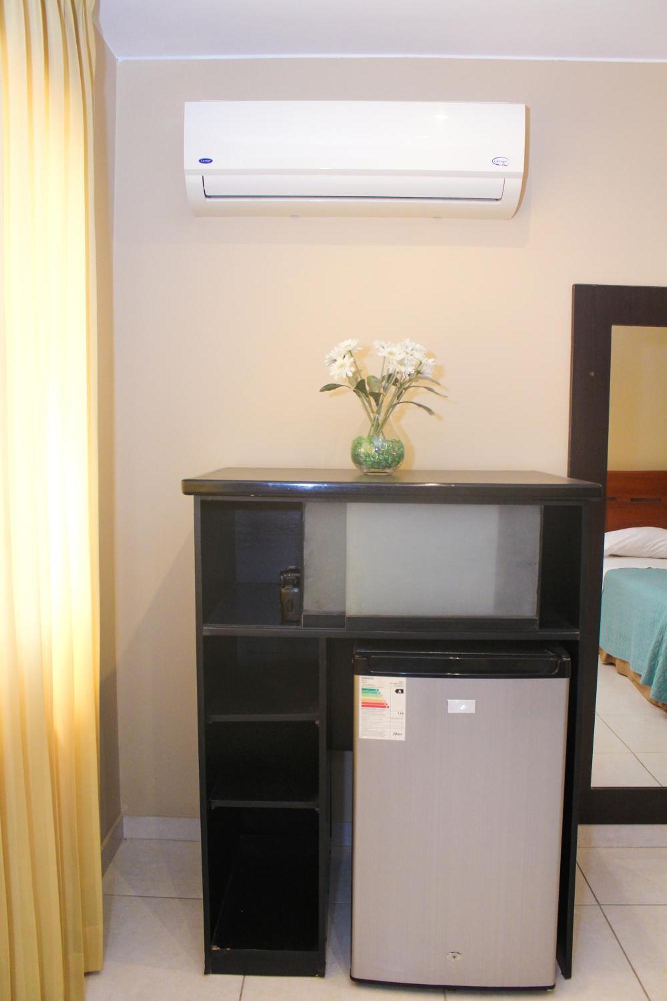 Apart Hotel El Canaveral 친차알타 외부 사진