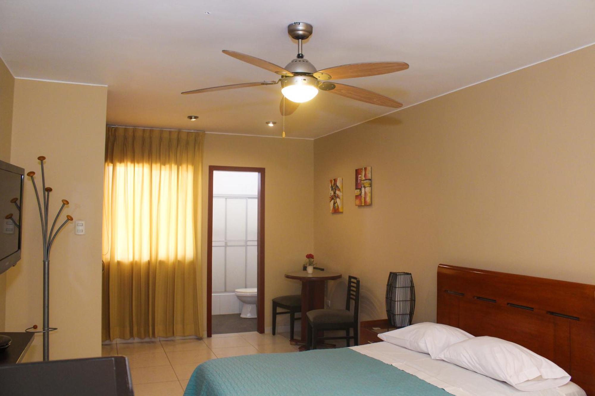 Apart Hotel El Canaveral 친차알타 외부 사진