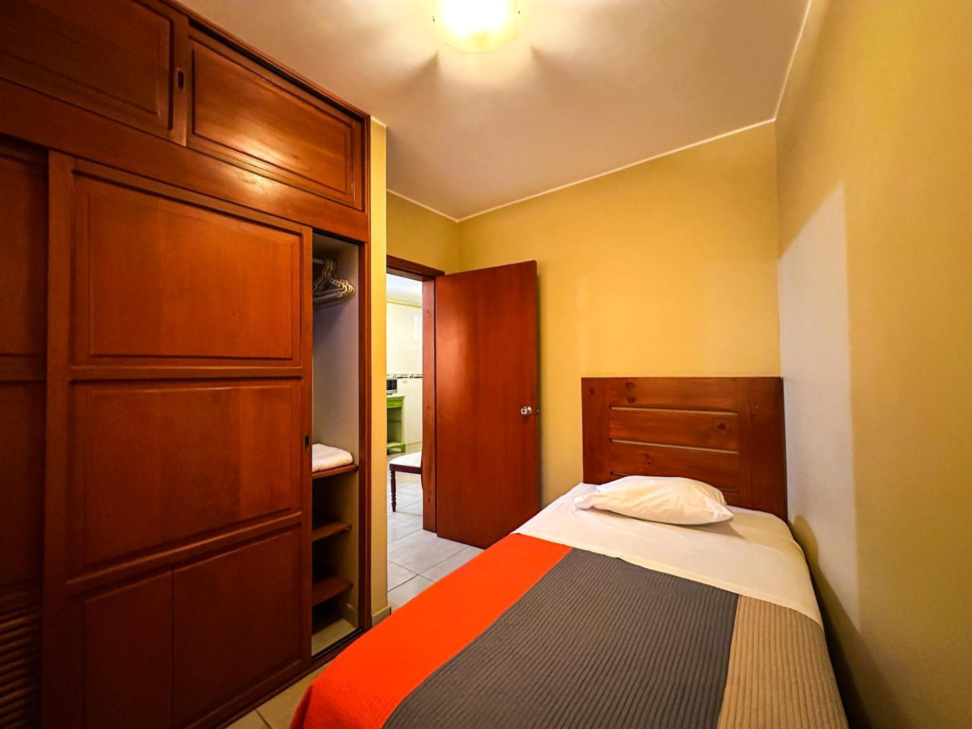 Apart Hotel El Canaveral 친차알타 외부 사진