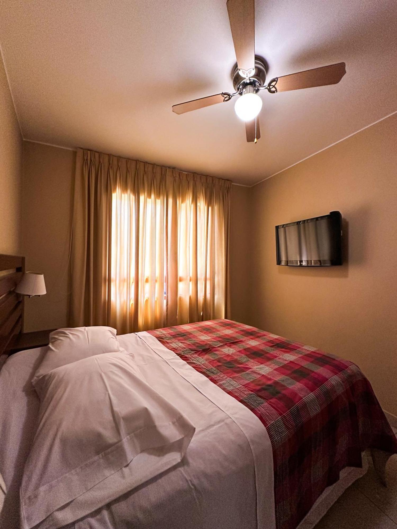 Apart Hotel El Canaveral 친차알타 외부 사진