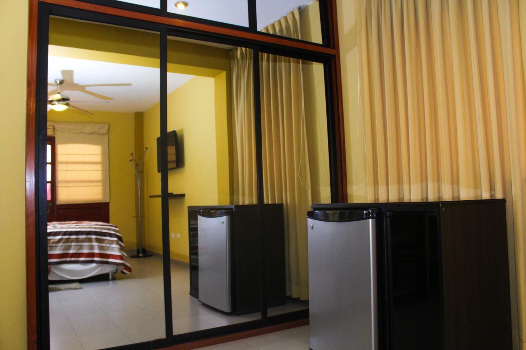 Apart Hotel El Canaveral 친차알타 외부 사진