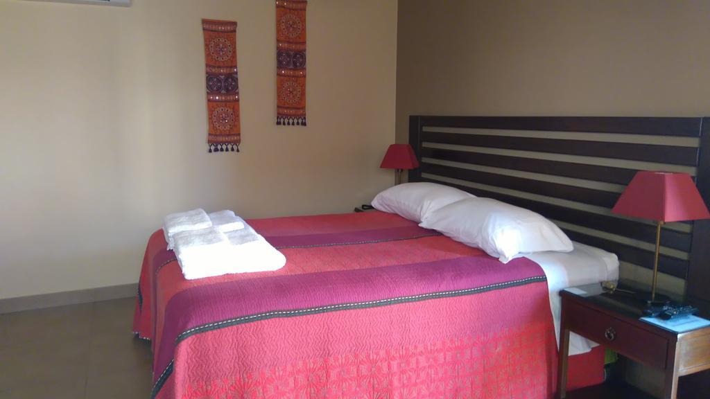 Apart Hotel El Canaveral 친차알타 외부 사진