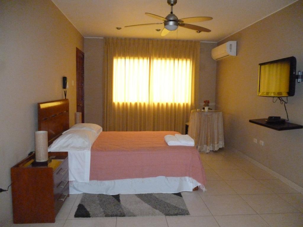 Apart Hotel El Canaveral 친차알타 외부 사진